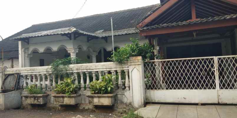 dijual rumah sarua indah