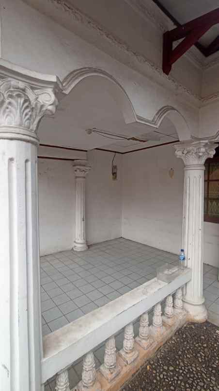 dijual rumah sarua indah