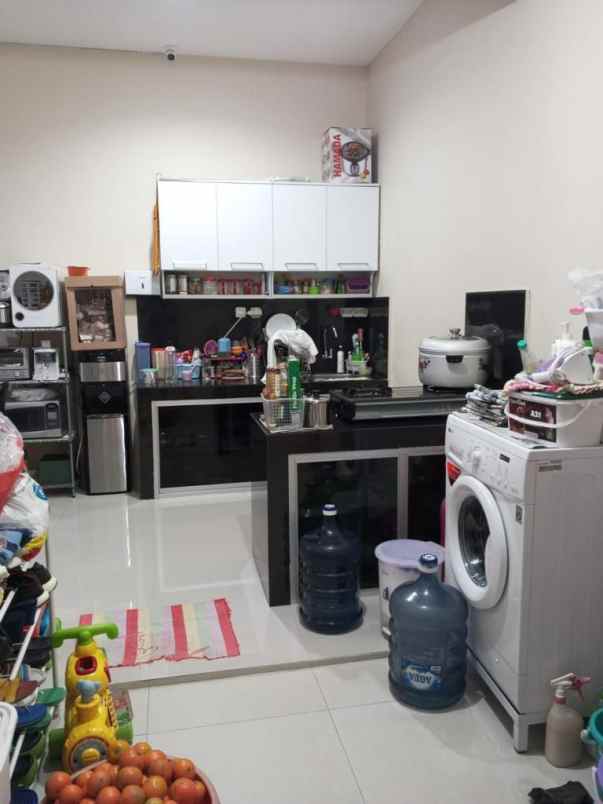 dijual rumah sawojajar