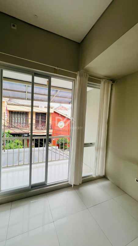 dijual rumah semi furnished di graha raya bintaro