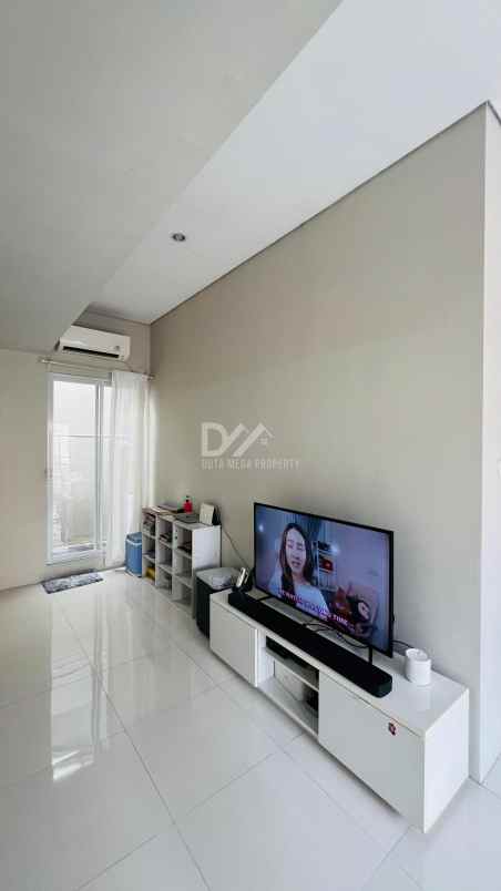 dijual rumah semi furnished di graha raya bintaro