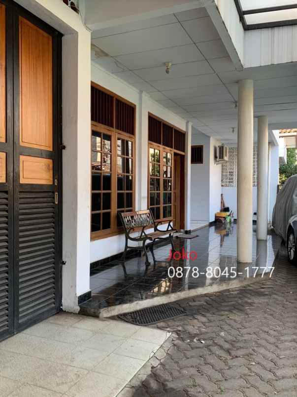 dijual rumah setiabudi