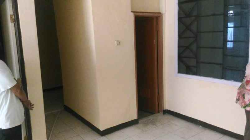 dijual rumah siap huni di taman kebalan indah