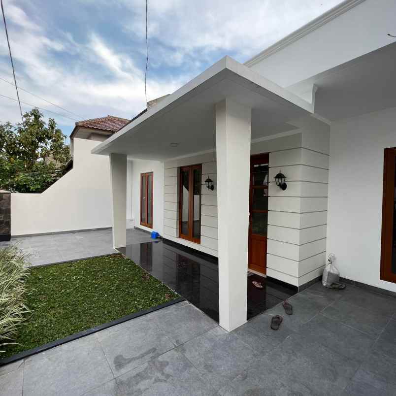 dijual rumah siap huni di turangga bandung