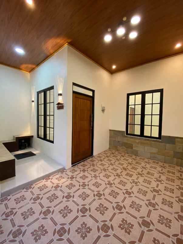 dijual rumah siap huni lokasi plamongan indah