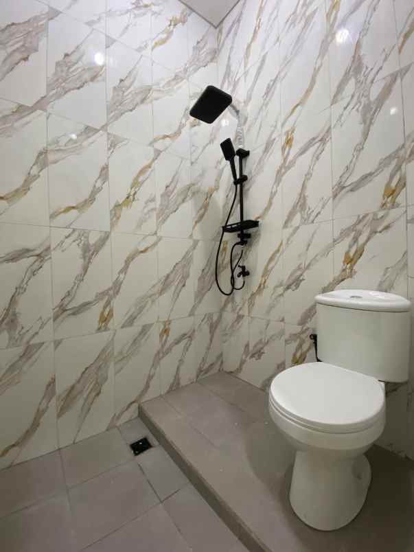 dijual rumah siap huni lokasi plamongan indah