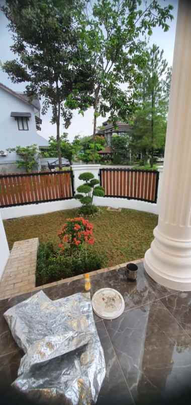 dijual rumah siap huni posisi hook di sentul city