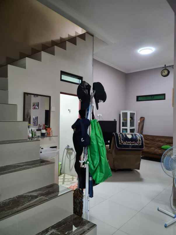 dijual rumah siaphuni di harapan indah bekasi