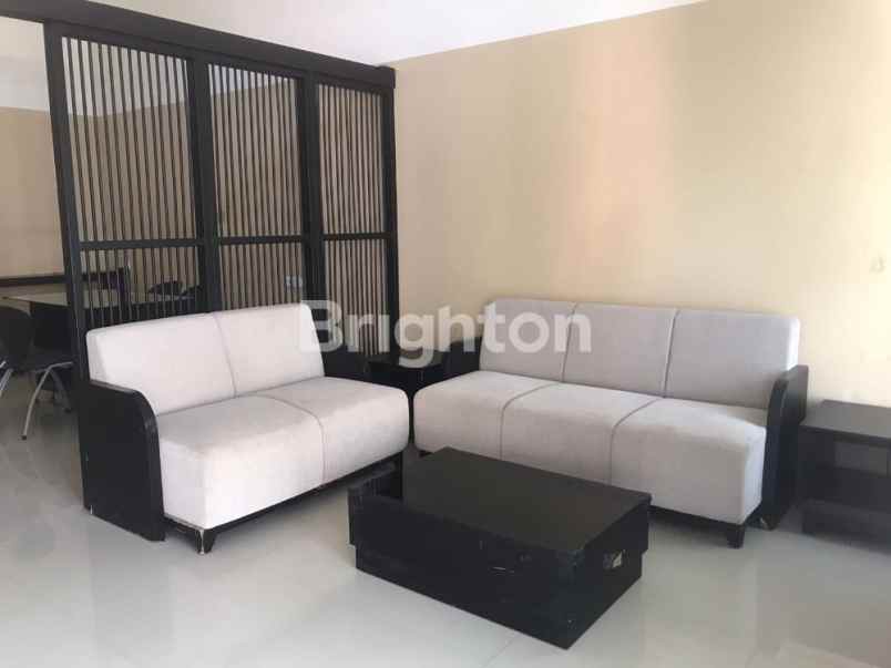 dijual rumah sukolilo dian regency