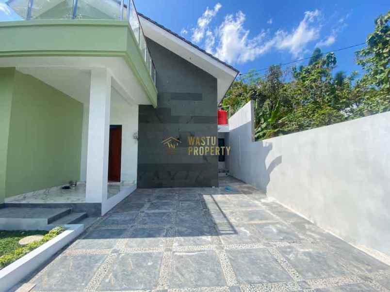 dijual rumah sumberarum moyudan