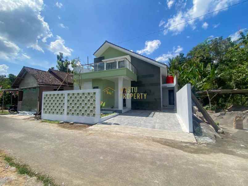 dijual rumah sumberarum moyudan