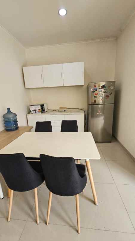 dijual rumah suvarna sutera tangerang