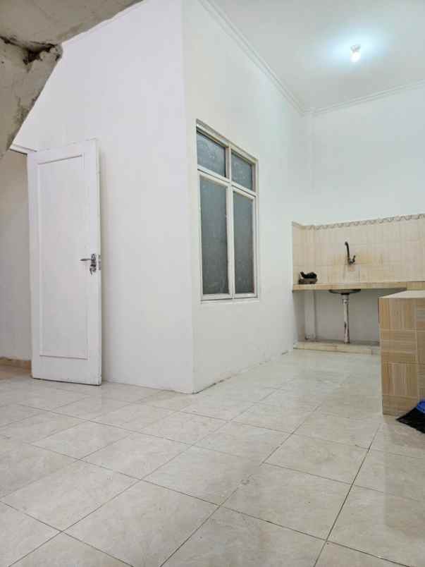 dijual rumah taman puri cendana tambun