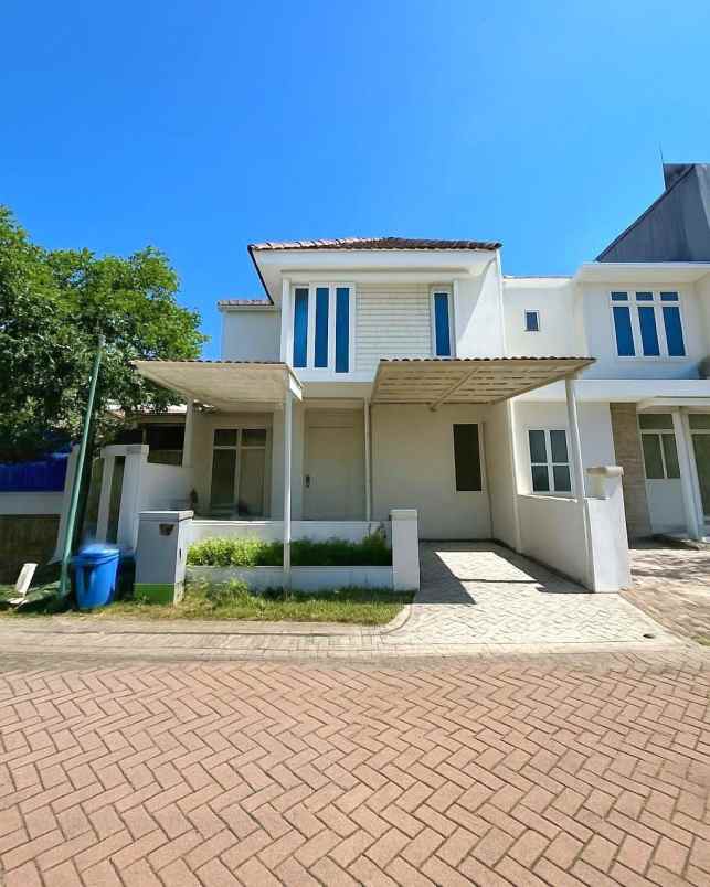 dijual rumah taman puspa raya