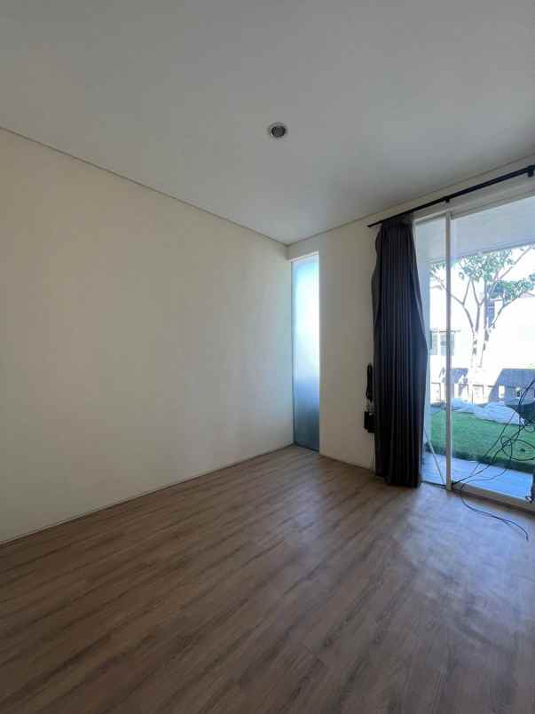 dijual rumah taman puspa raya citraland