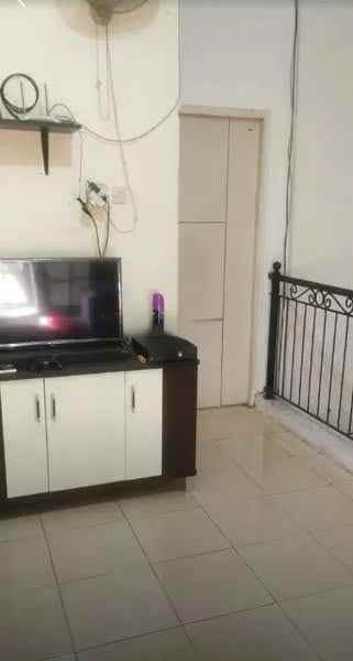 dijual rumah taman wiguna selatan