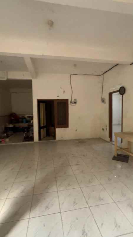 dijual rumah tambak dukuh