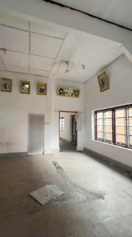 dijual rumah tambak dukuh