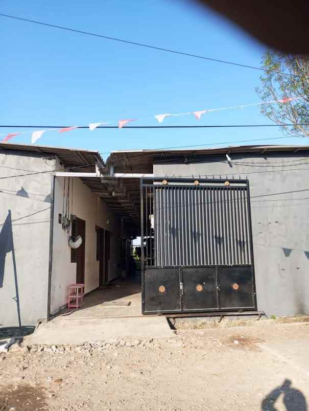 dijual rumah tambak medokan ayu