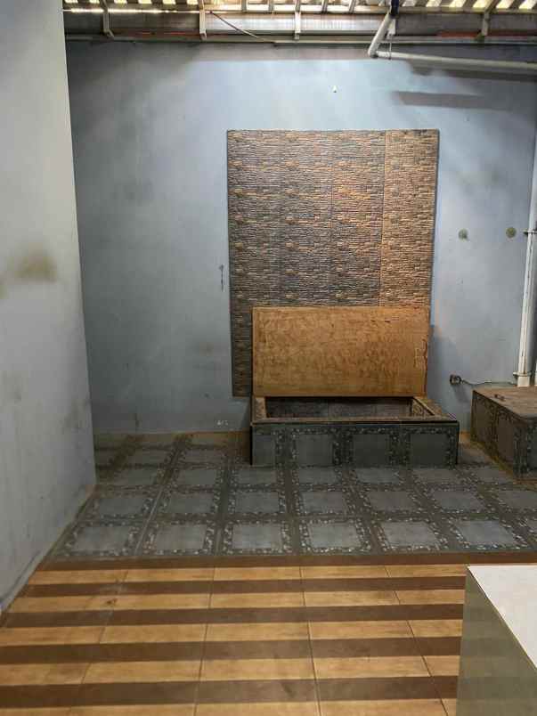 dijual rumah tapos depok