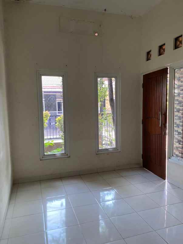 dijual rumah tapos depok