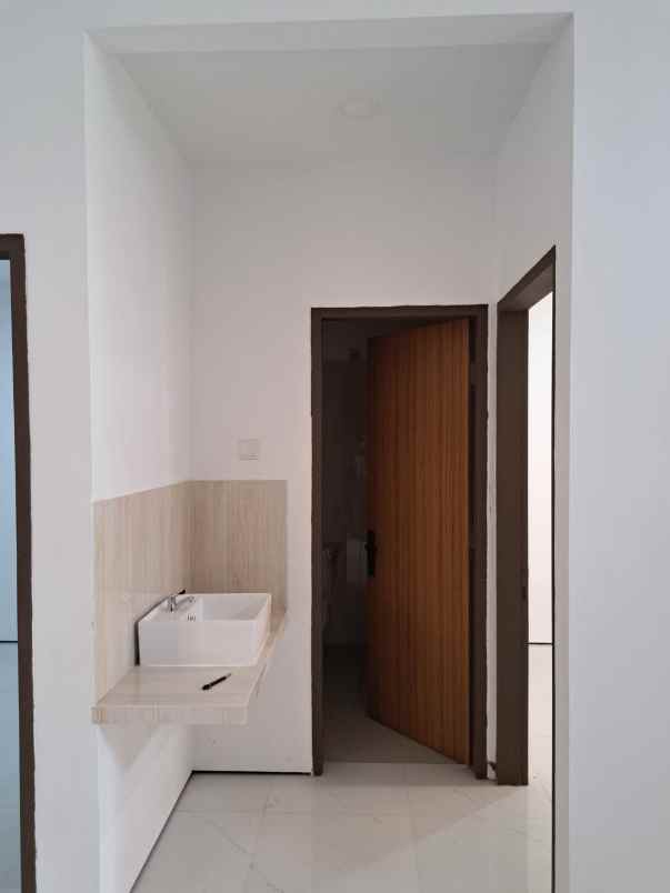 dijual rumah tatar banyak sumba