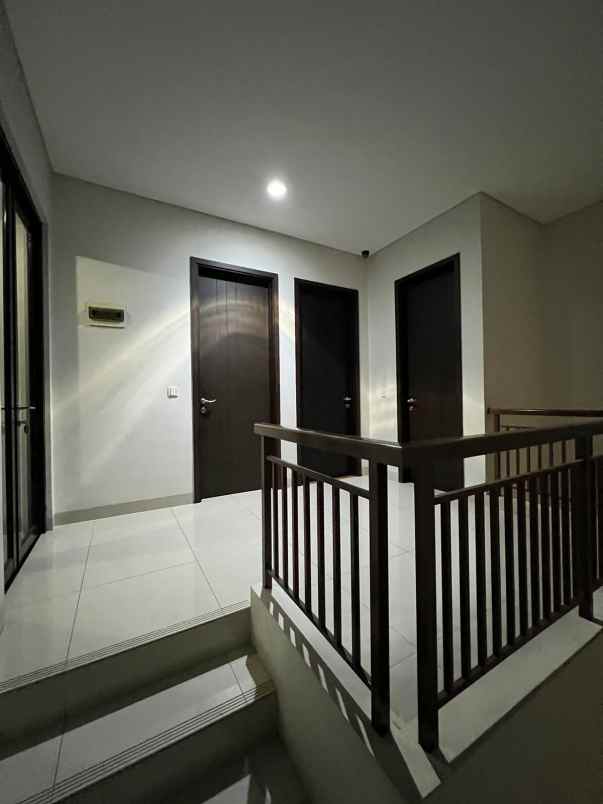 dijual rumah the eminent bsd cluster