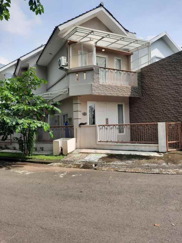 dijual rumah the royal residence