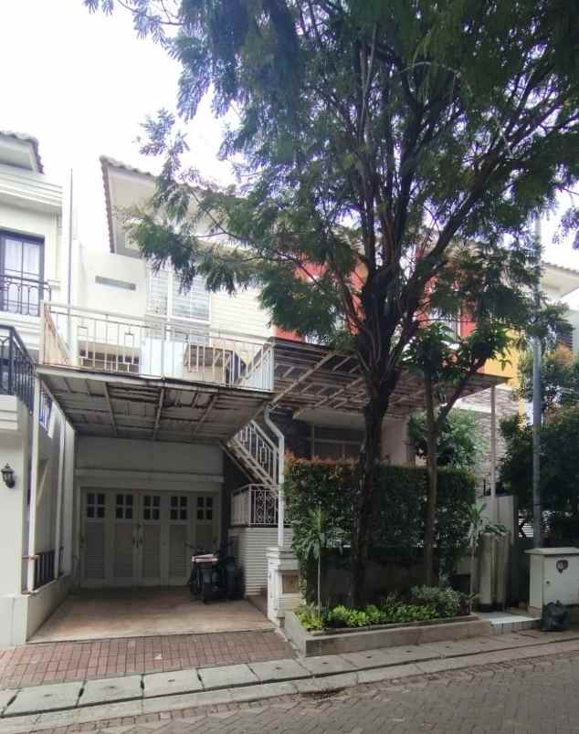 dijual rumah town house ebony pik