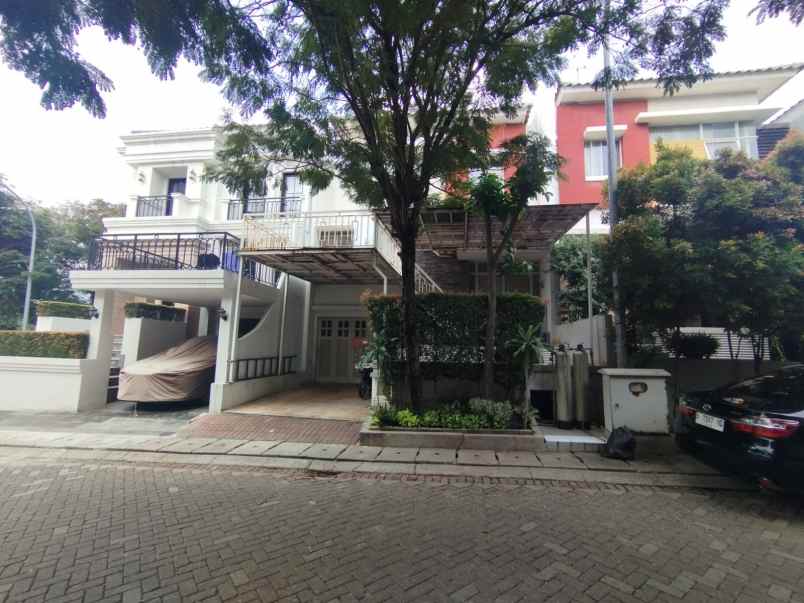dijual rumah town house ebony pik