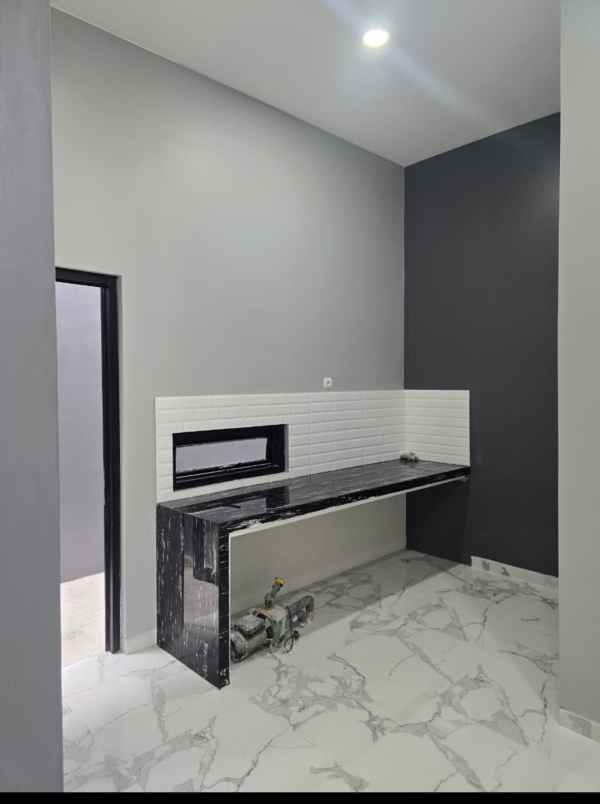 dijual rumah villa indah permai kota bekasi