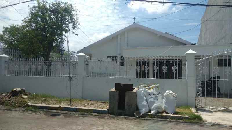 dijual rumah villa kalijudan surabaya