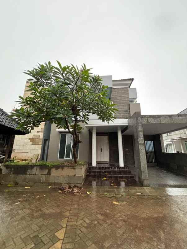 dijual rumah villa mutiara cibubur