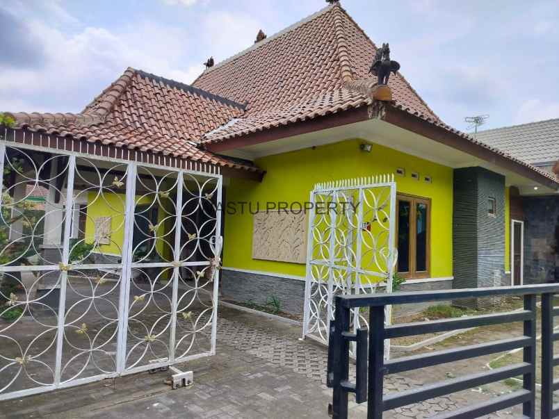dijual rumah wedomartani ngemplak