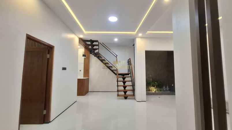 dijual rumah wedomartani ngemplak