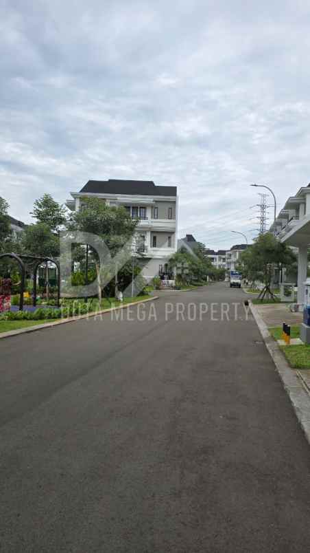 dijual rumah winona alam sutera