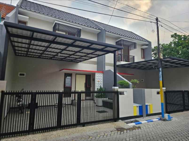 dijual rumah wisma bungurasih