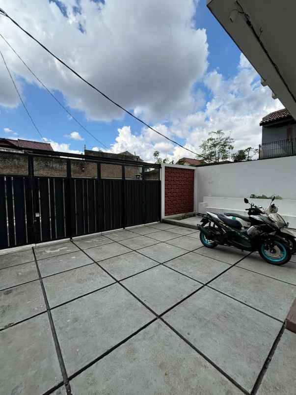 dijual ruman modern minimalis