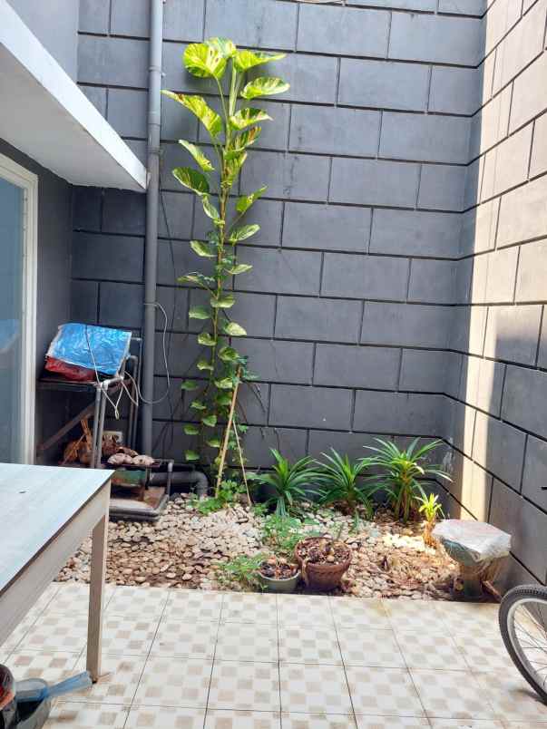 dijual segera rumah pribadi