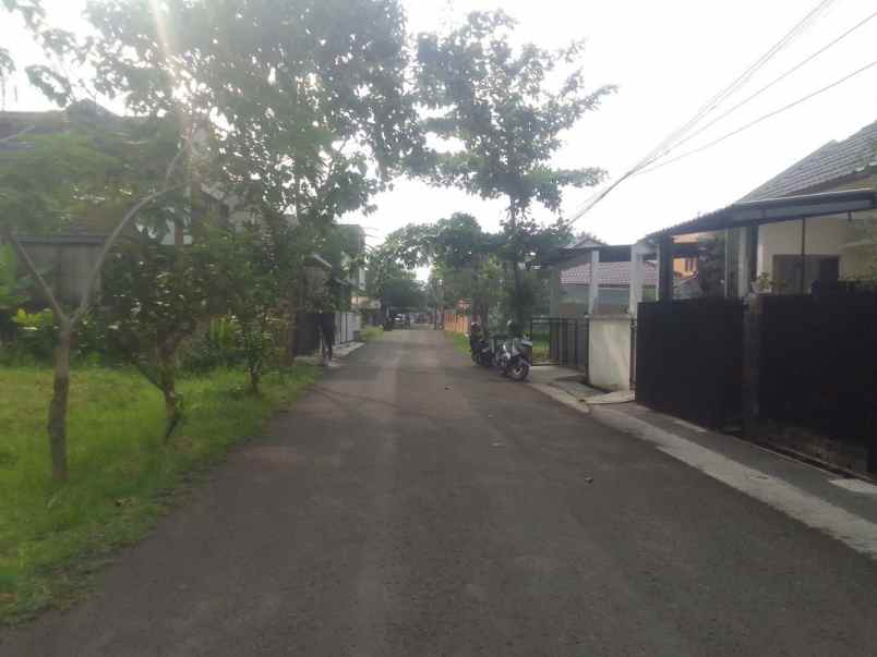 dijual tanah cisaranten