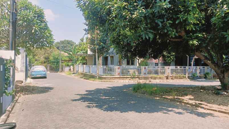 dijual tanah jalan durian banyumanik