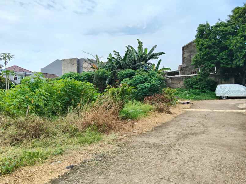 dijual tanah jalan kakatua