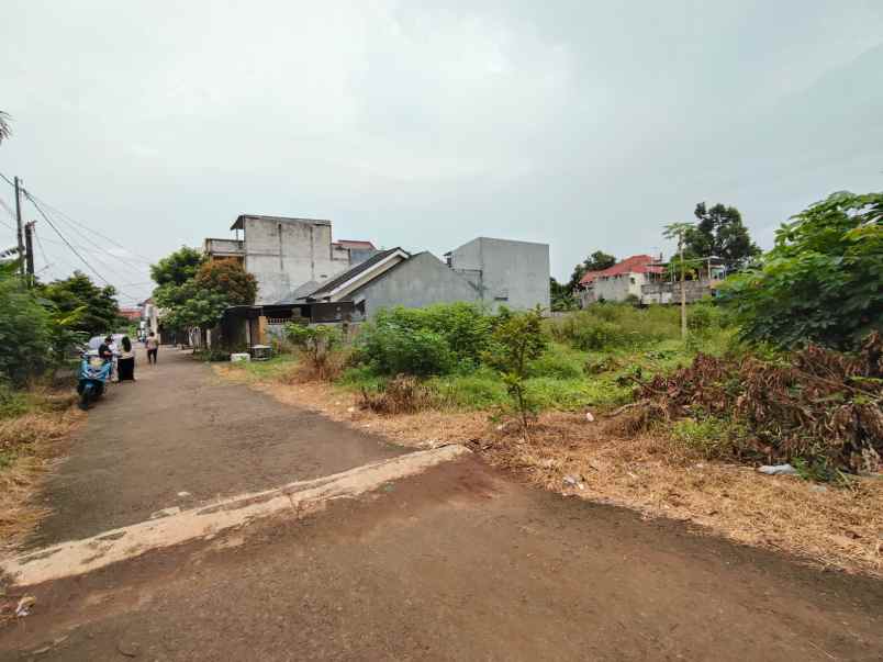 dijual tanah jalan kakatua