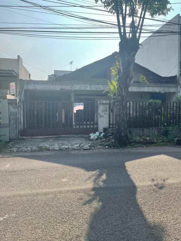 dijual tanah jalan komplek taman aries