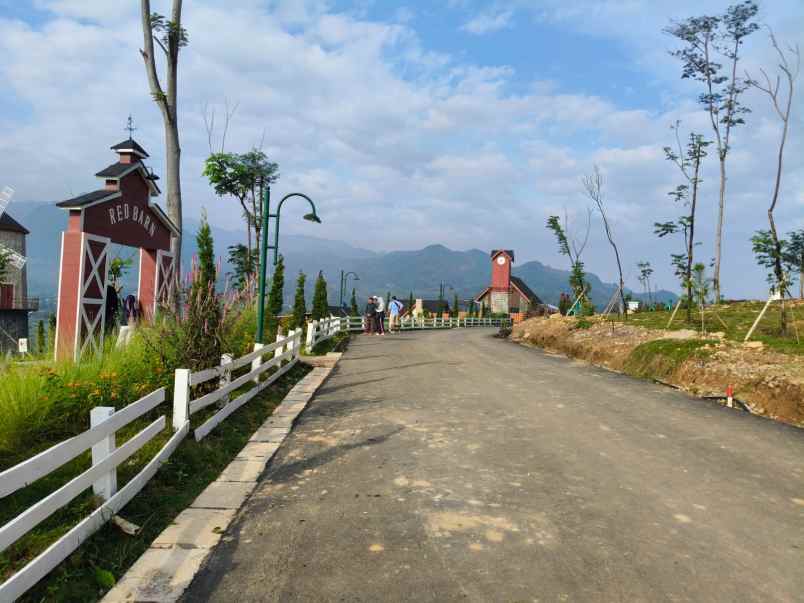dijual tanah jalan raya puncak dua