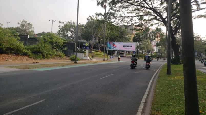 dijual tanah jl alam sutera boulevard