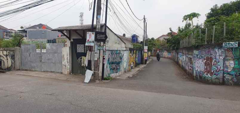 dijual tanah jl kemang sari iv no 1