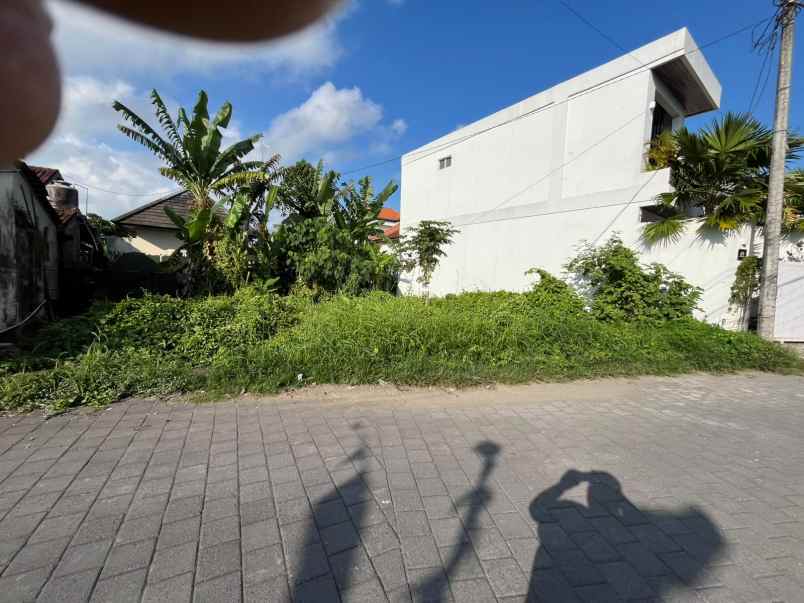 dijual tanah komplek villa jl tumbak bayuh