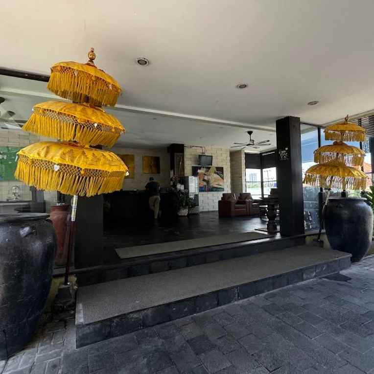dijual villa batu belig