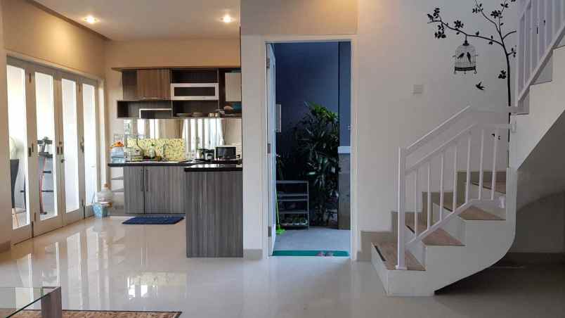 dijual villa jimbaran badung bali